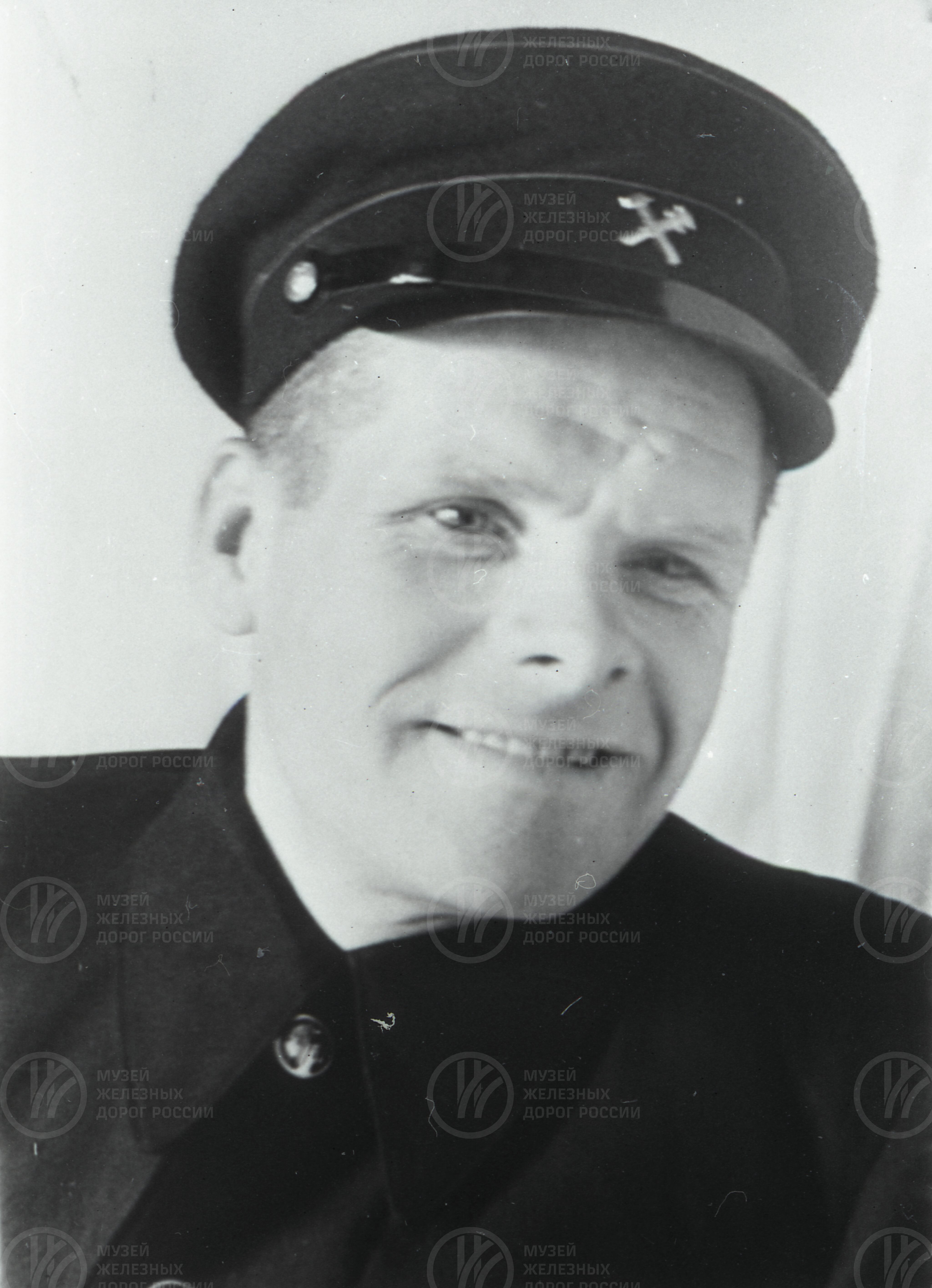 Петр Степанович Мокин. Старший машинист локомотивного депо Волховстрой, image 1