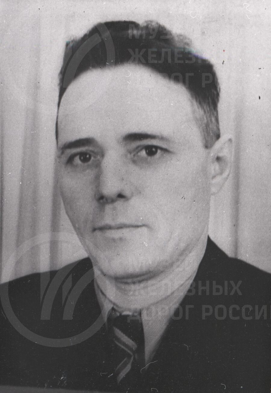 Б.Д. Жаров. Машинист депо Бологое
