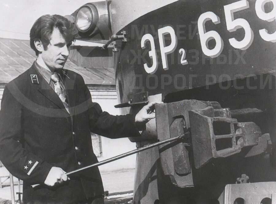 О.В. Малиновский. Машинист локомотивного депо Ленинград-Пассажирский-Московский