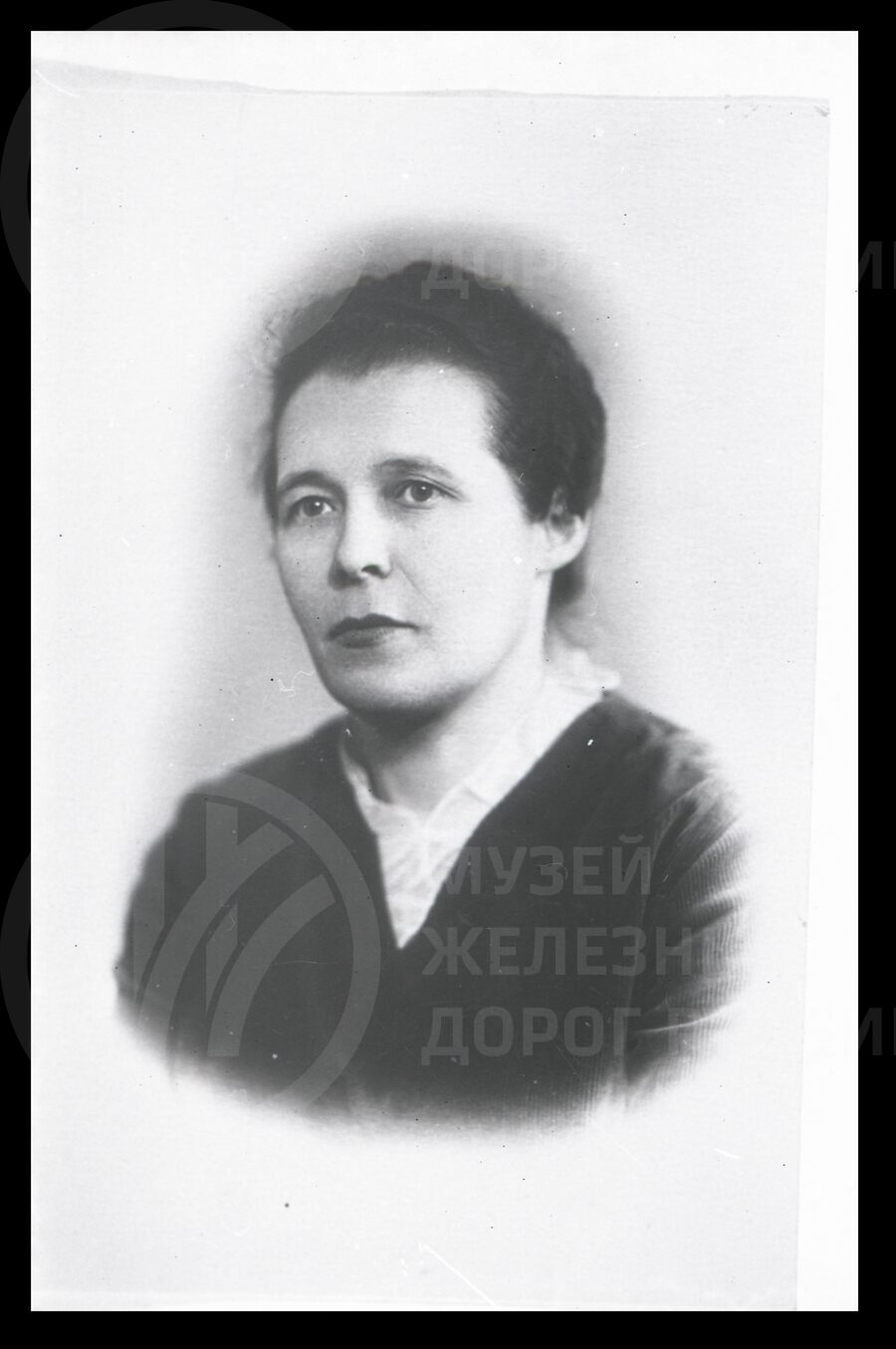 Елена Моисеевна Картавцева  – старшая путевая станции Ладожское Озеро