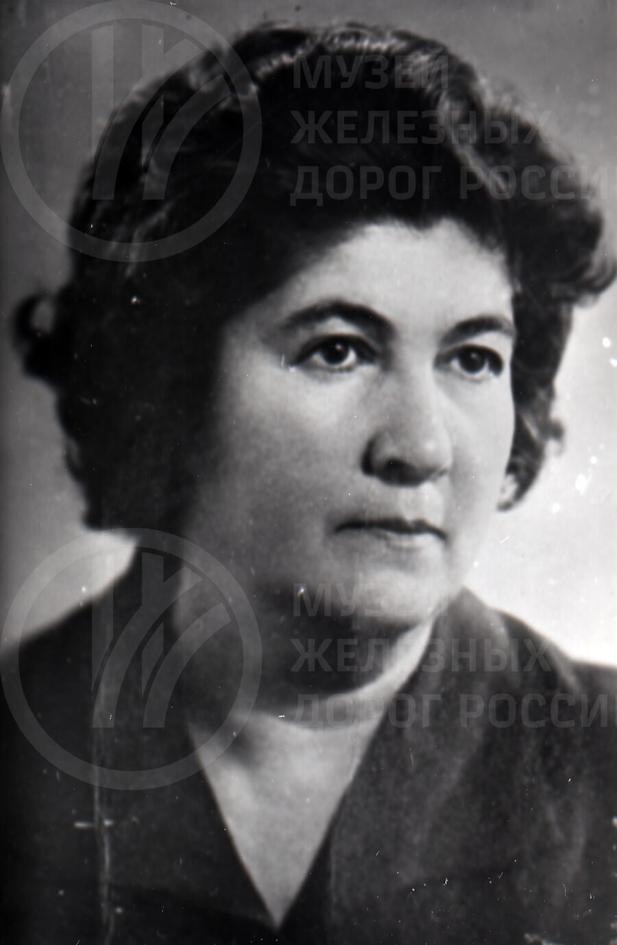 Р.Г. Друзовская – работник при железнодорожном почтамте Московского вокзала