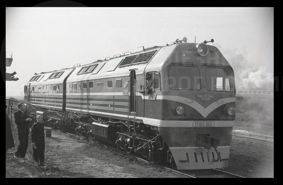 Тепловоз ТГ102-002. Ленинградский тепловозостроительный завод