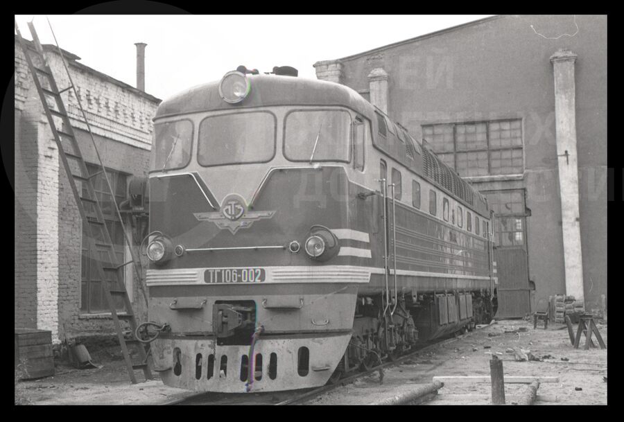 Новые тепловозы ТГ106-002, ТГП50-0002. Депо Волховстрой