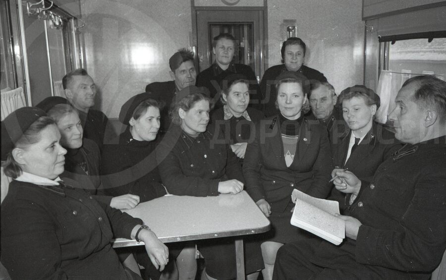 Бригада поезда №25. Ленинград-Варшавский резерв проводников