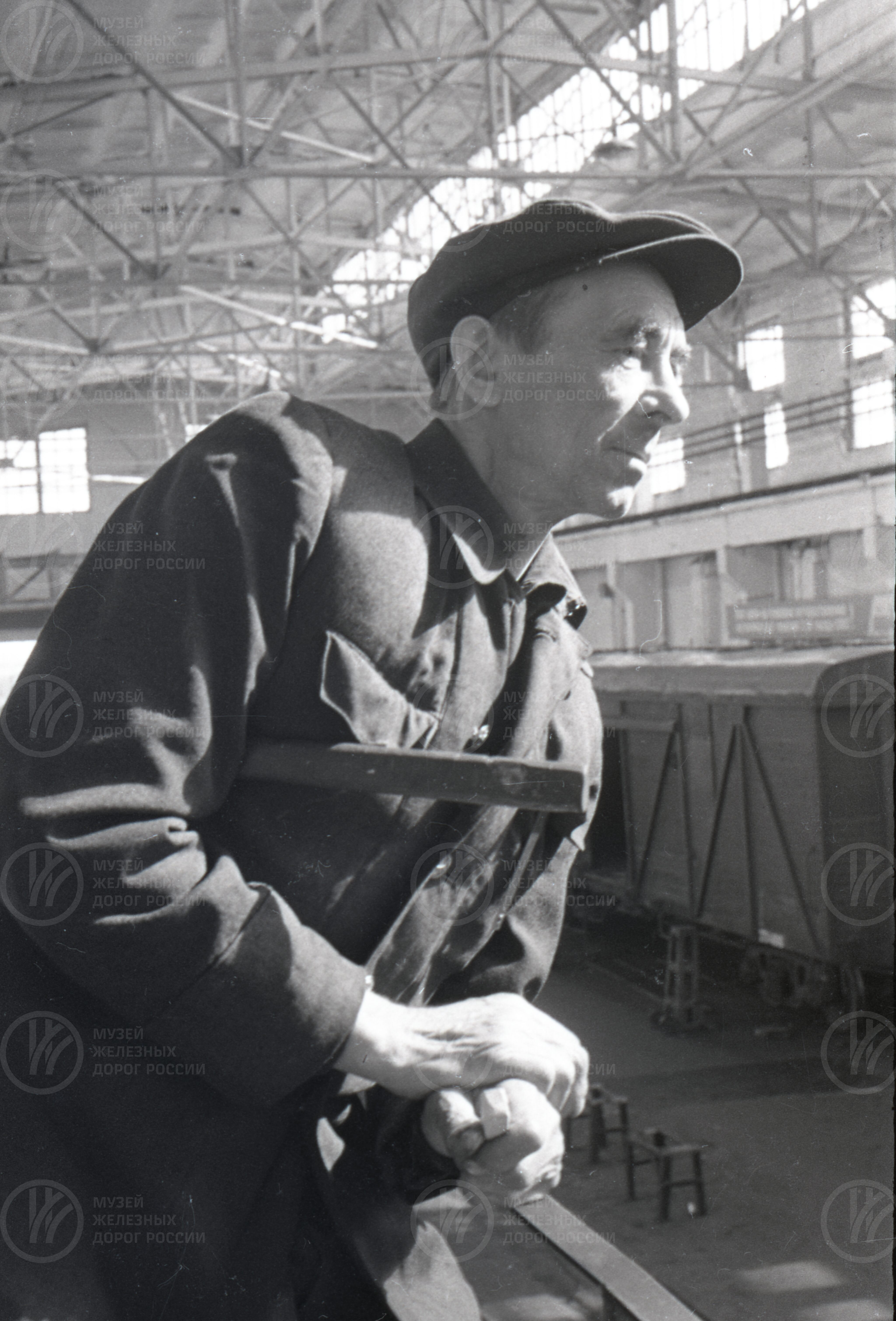 Н.М. Тихомиров. Бригадир сборочного цеха, image 1