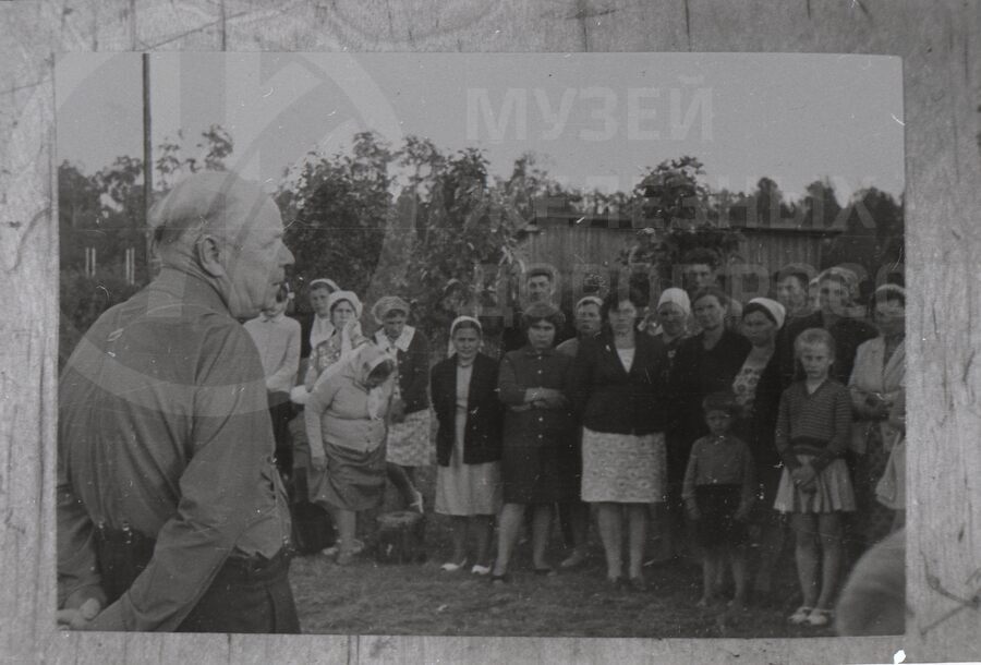 Выступает В.М. Виролайнен. Станция Копорье. 1968 г.