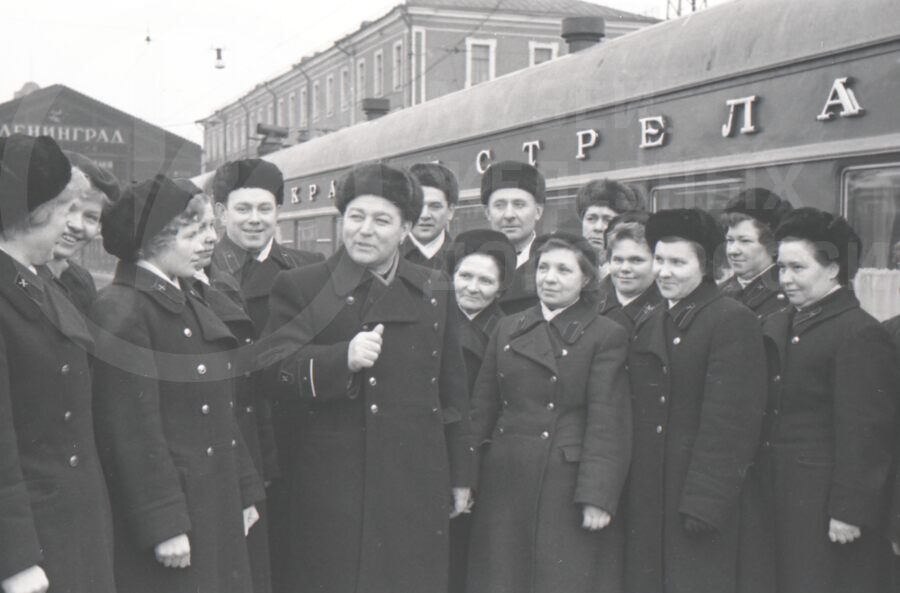 И.Л.Романова. Бригада Красной Стрелы. Город Ленинград. 1964 г.