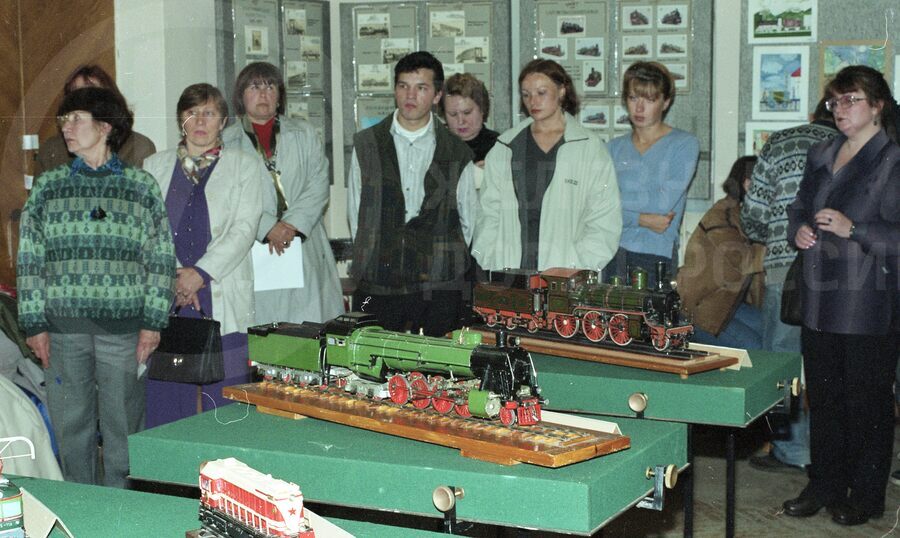 Выставка «130-летие железной дороги Санкт-Петербург – Рийхимяки». 2000 г.