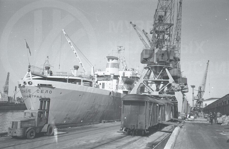 Ленинградский морской торговый порт