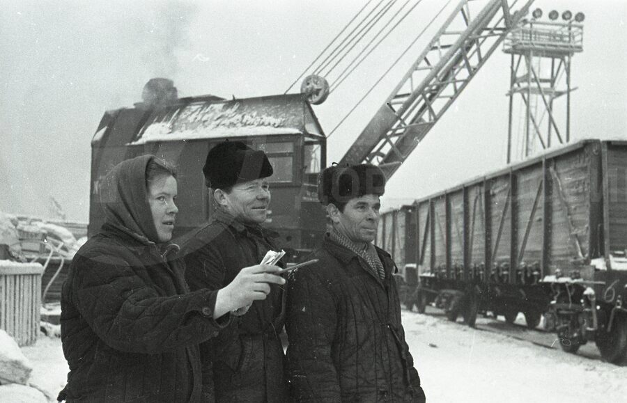 В. Шмелева. Весовщик, передовик грузовой службы. Станция Ленинград-Финляндский