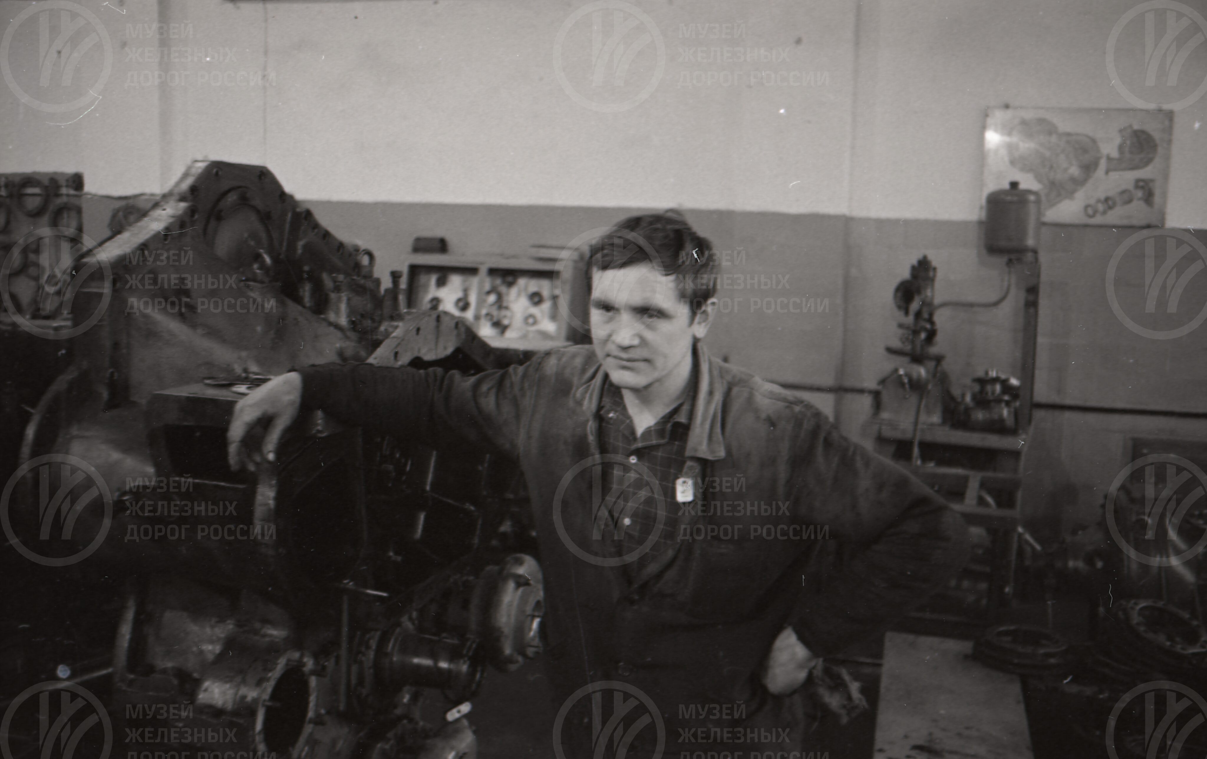 Евгений Иванович Анитин. Слесарь локомотивного депо. Станция Дно, изображение 1