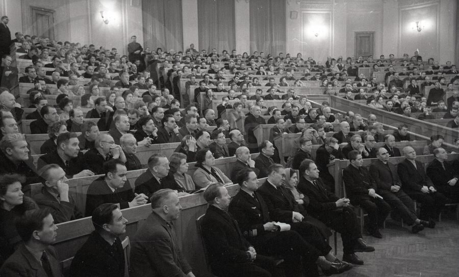 Лекция в аудитории П.К. Леменцука. Университет науки и техники. 1965 г.