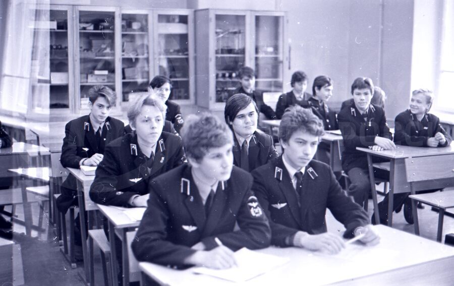 На занятиях в техникуме имени Дзержинского. 1986–1987 гг.