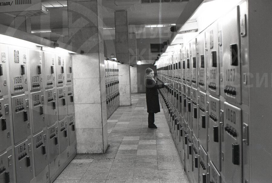 Автоматические камеры хранения. Московский вокзал. 1986–1987 гг.