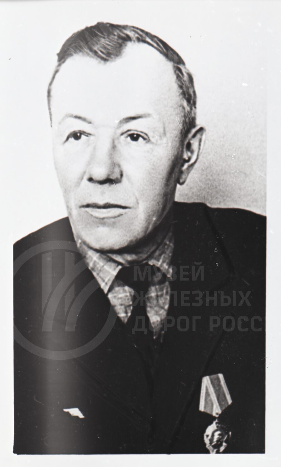 Иван Иванович Лучников. Машинист-инструктор локомотивного депо станции Ржев