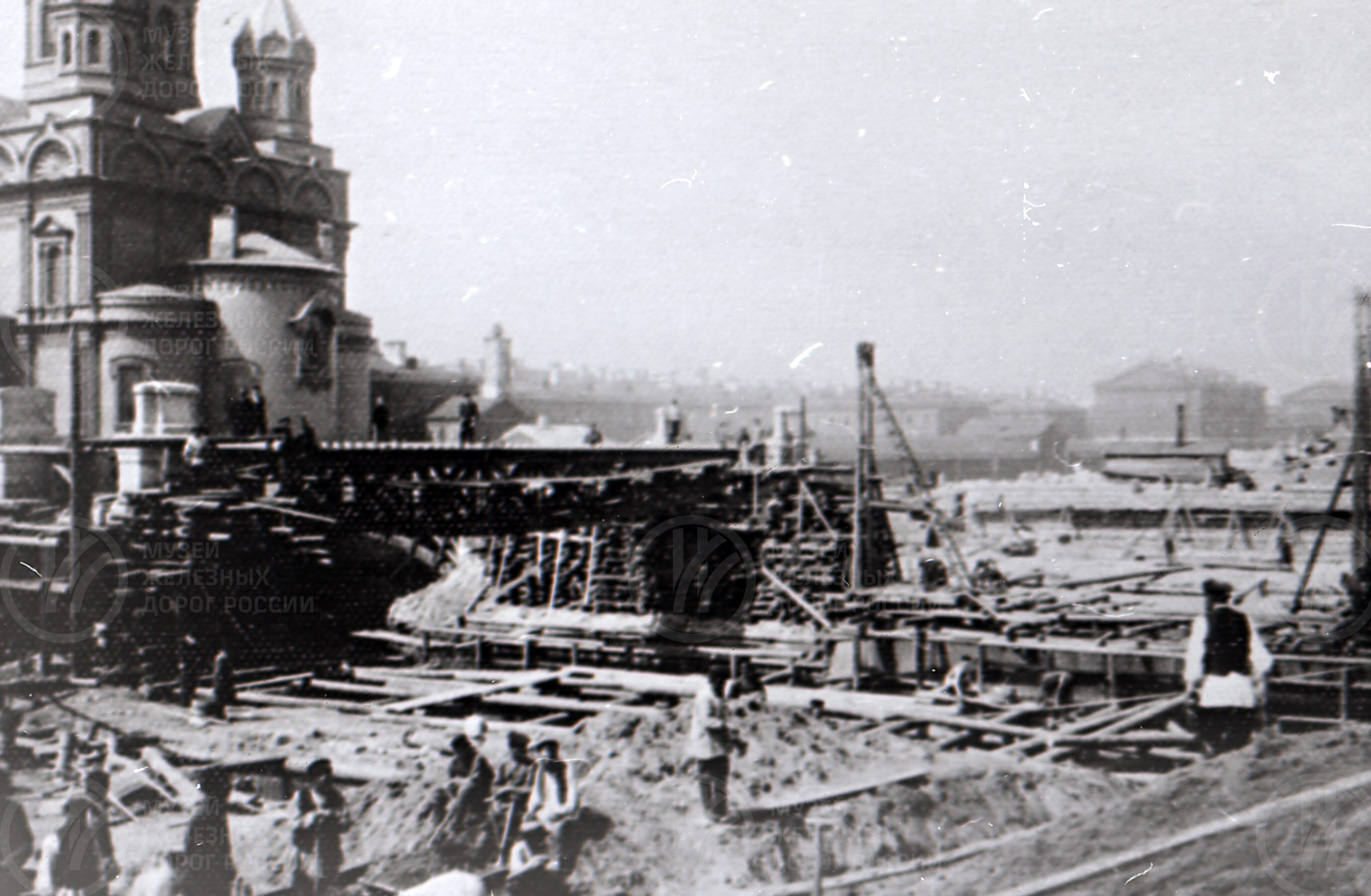 Строительство постоянного моста на пять путей через Обводный канал. 1901 г., изображение 1