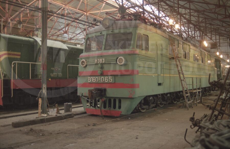 Экспонаты МЖТ. Электровоз ВЛ60-065