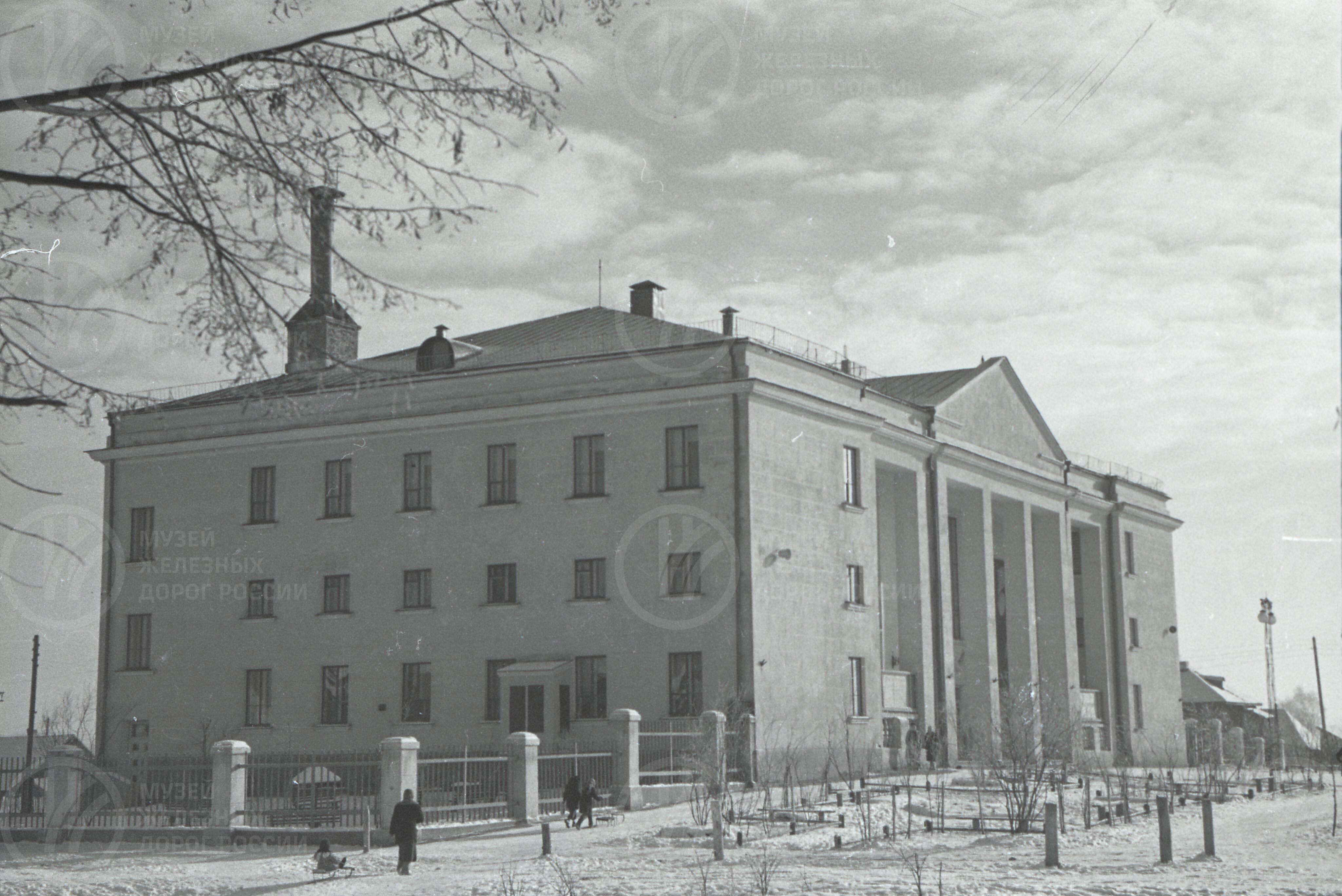 Старый и новый клуб железнодорожников, image 1
