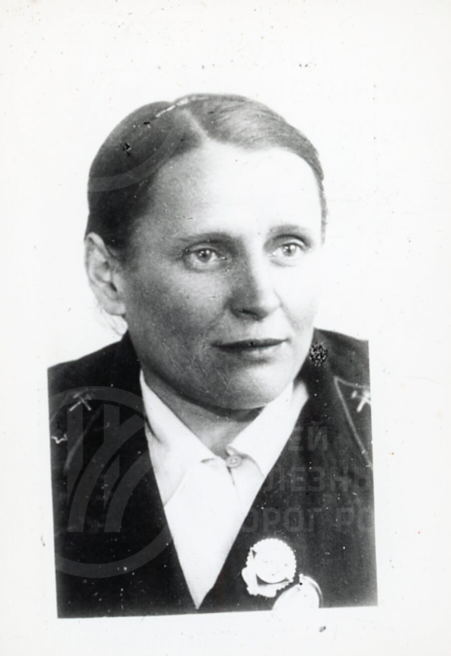 Спиридонова – бригадир пути