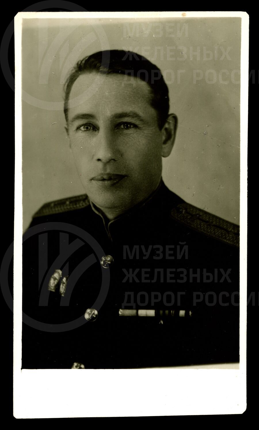 Н.Д. Аверкин –  инженер-лейтенант тяги, машинист паровозного депо станции Мга. 1946 г.