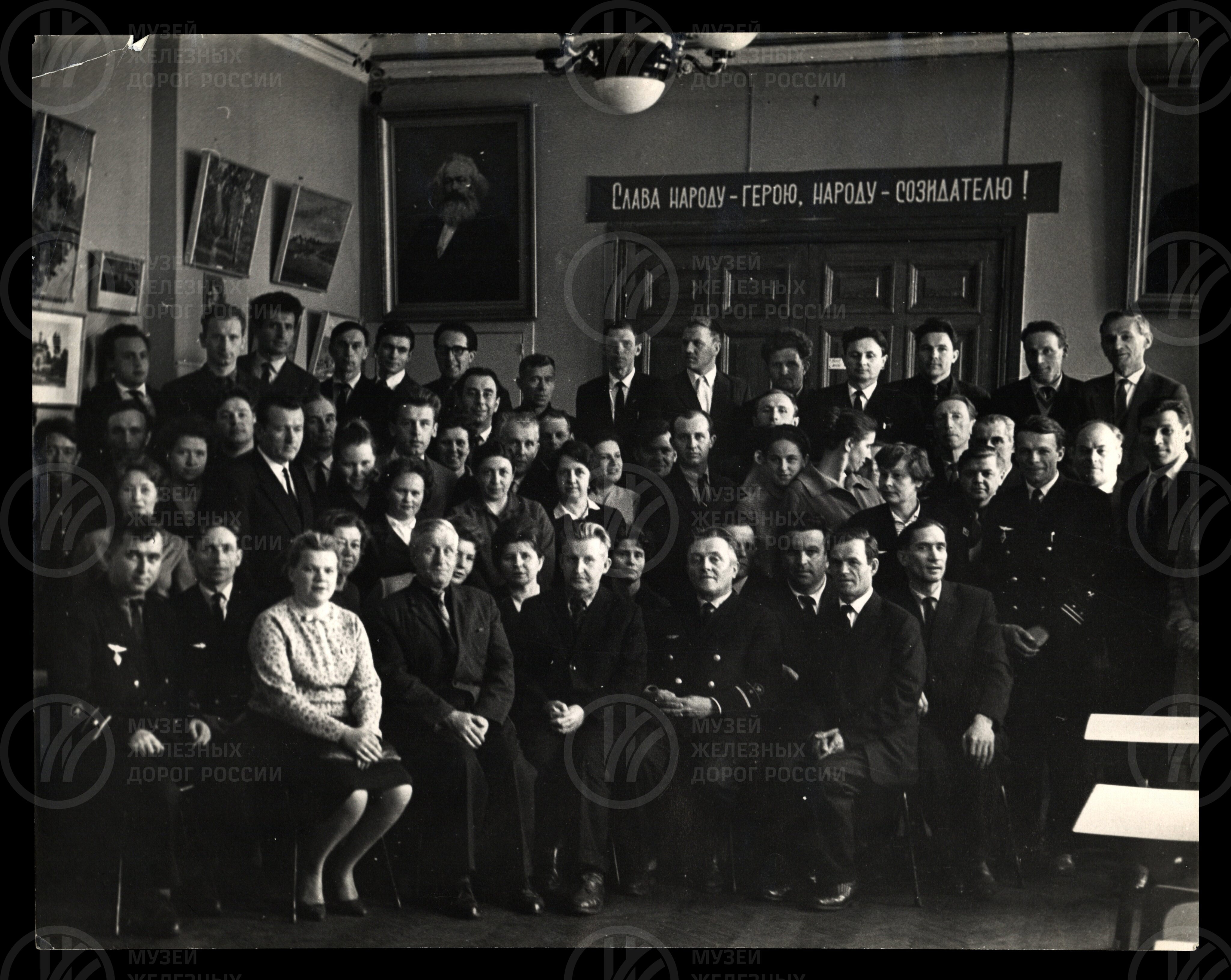 Работники службы электрификации Октябрьской железной дороги. 1963–1964 гг., image 1